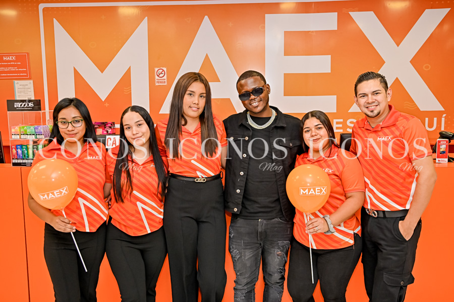 Firma autografos Key Key almacenes Maex Honduras