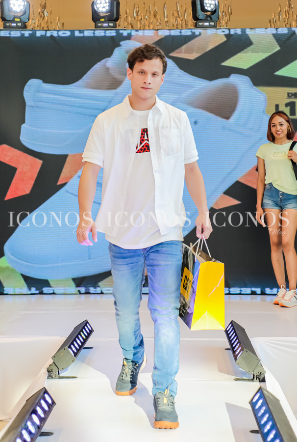 Desfile de moda Bajo el sol 2024 Mega Mall San Pedro Sula