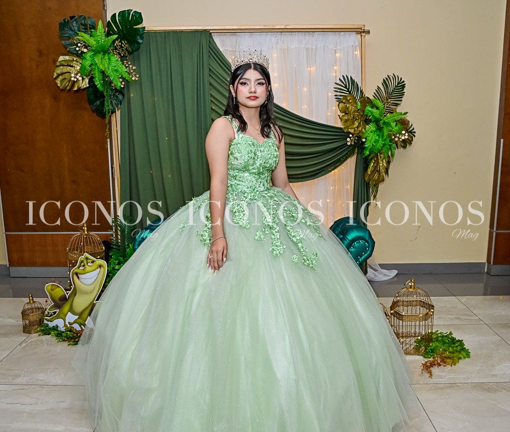Quince años Scarleth Arias (37)