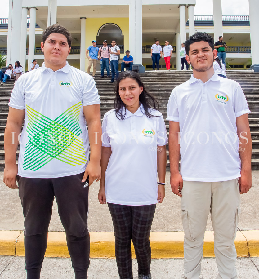 Donación UTH Honduras a escuela experimental UNAH