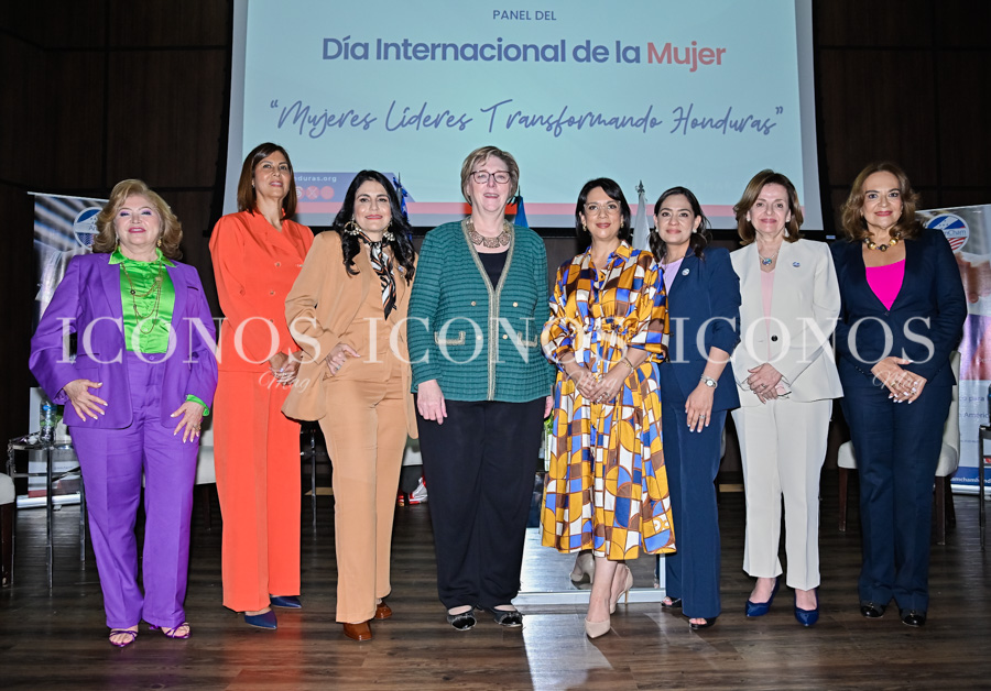 Foro Mujeres líderes e influyentes 2024 AMCHAM parte 2