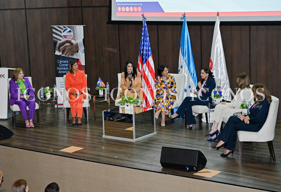 Foro Mujeres líderes e influyentes 2024 AMCHAM parte 2