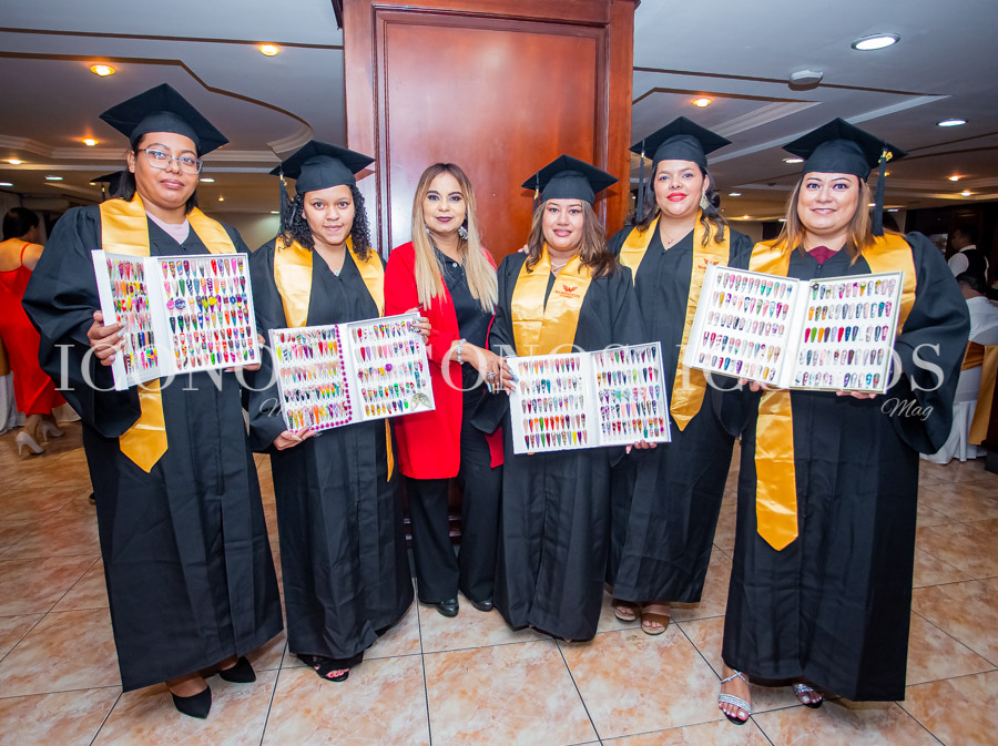 Graduación abril 2024 Washington Academy Tegucigalpa