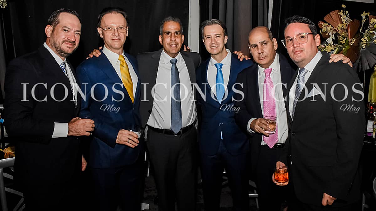 especial graduaciones 2024