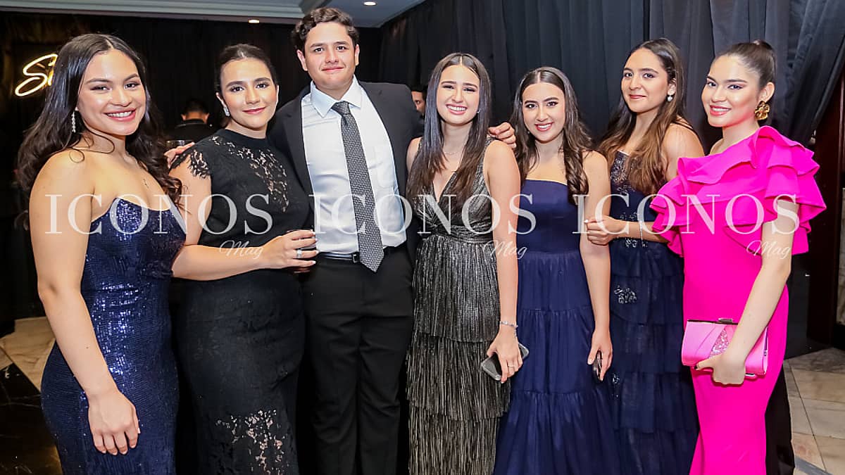 especial graduaciones 2024