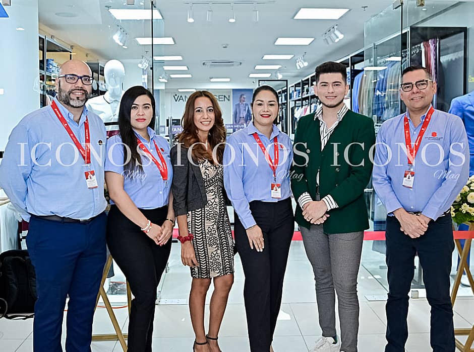 Portada Inauguración tienda Van Heusen Mega Mall San Pedro Sula
