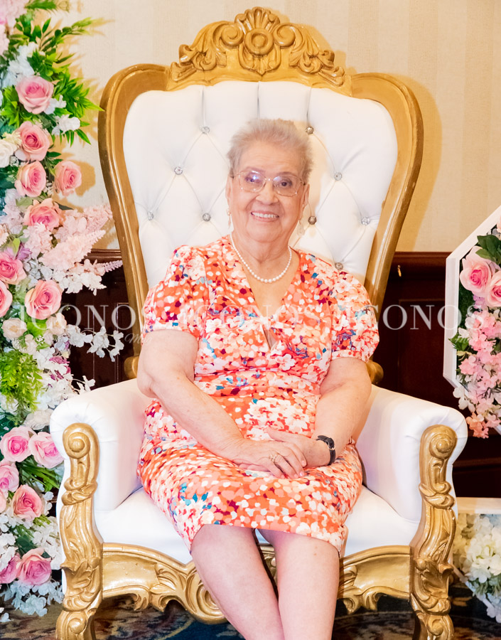cumpleanos rosa lilia de jordan