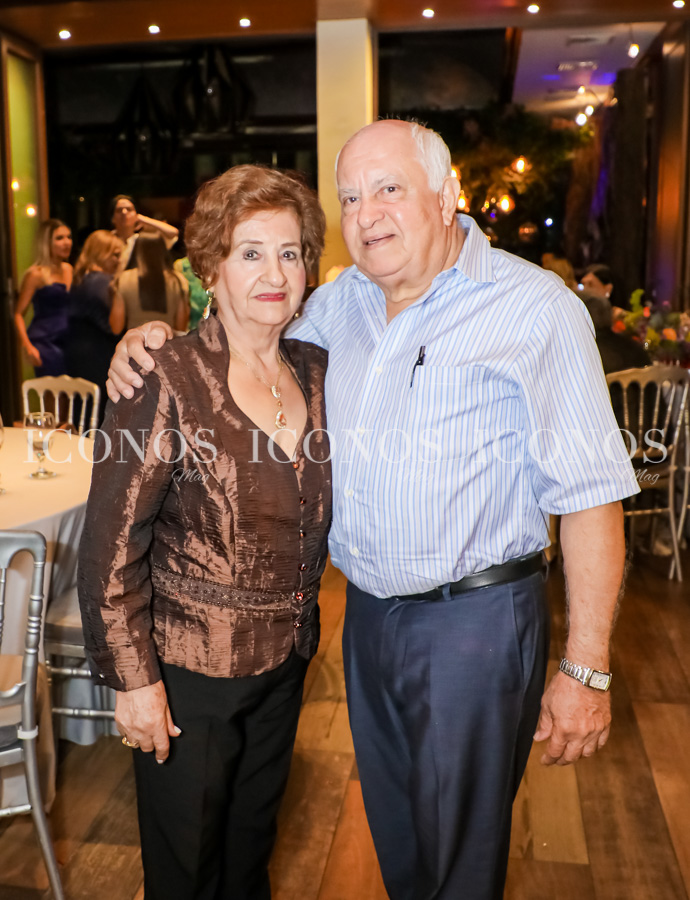 fiesta 70 anos gloria flores de galeano