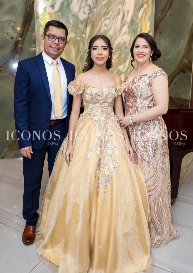 Quince años Joannie Isabella Contreras Chávez