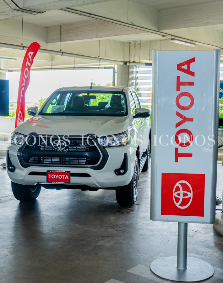 Exhibición Segunda edición Auto show 2024 Banco Ficohsa