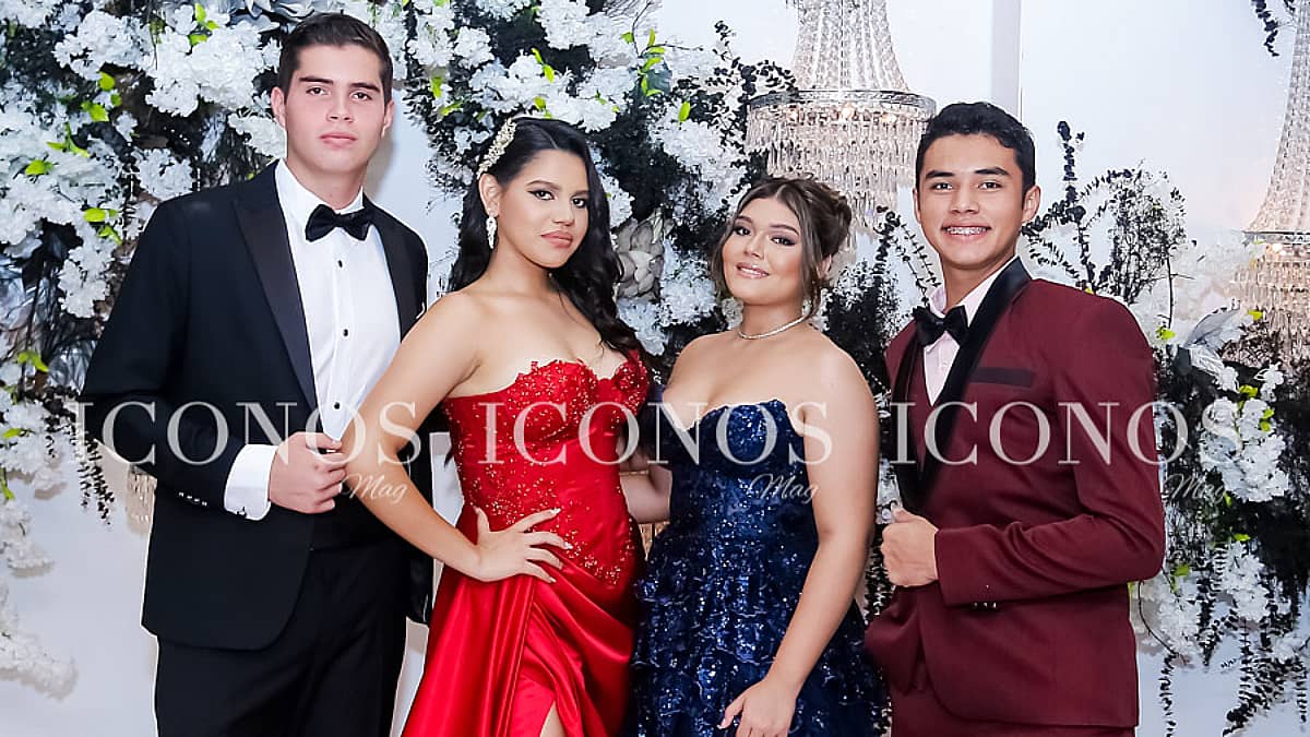 especial graduaciones 2024