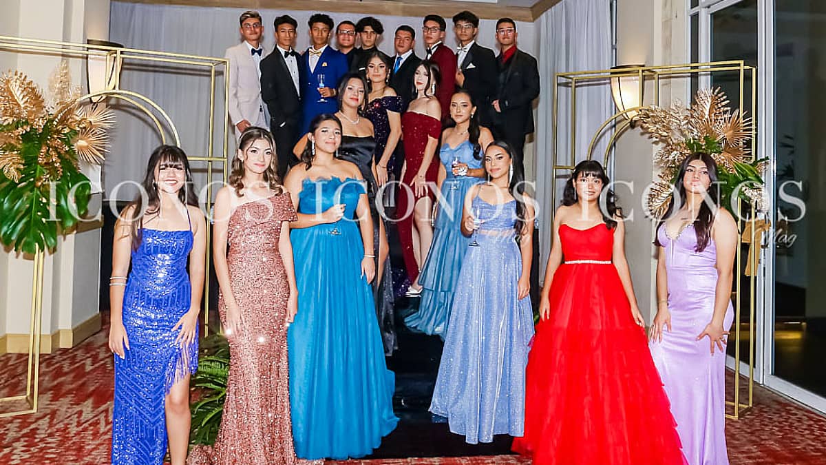 especial graduaciones 2024