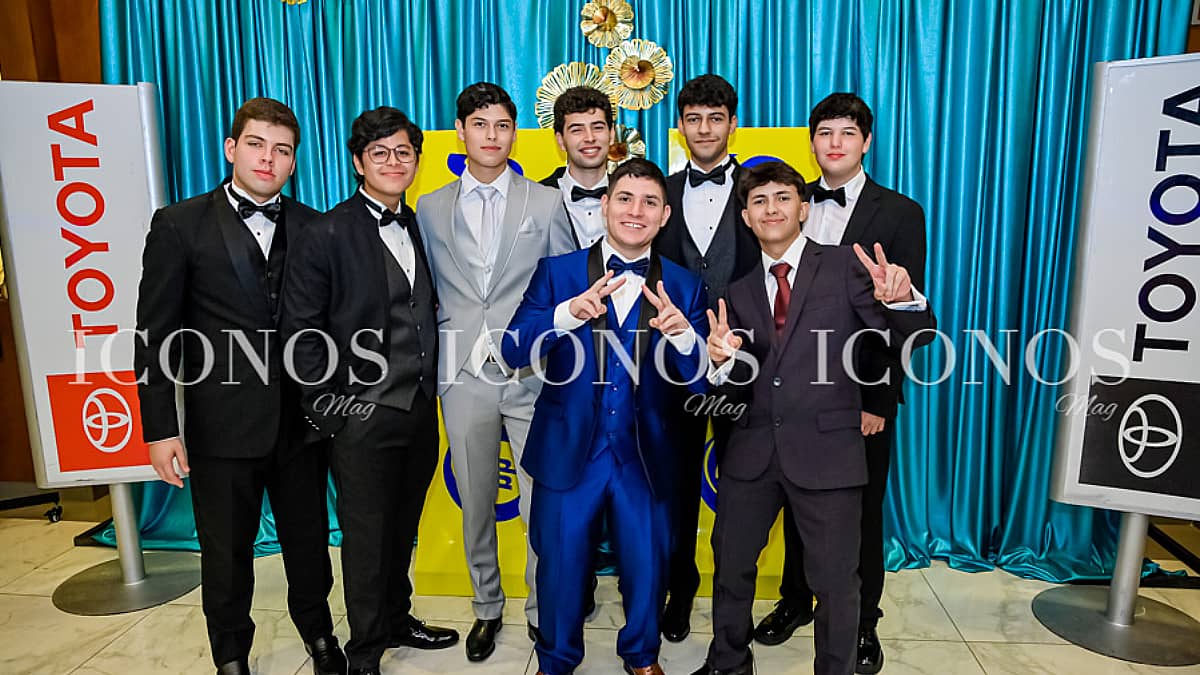 especial graduaciones 2024