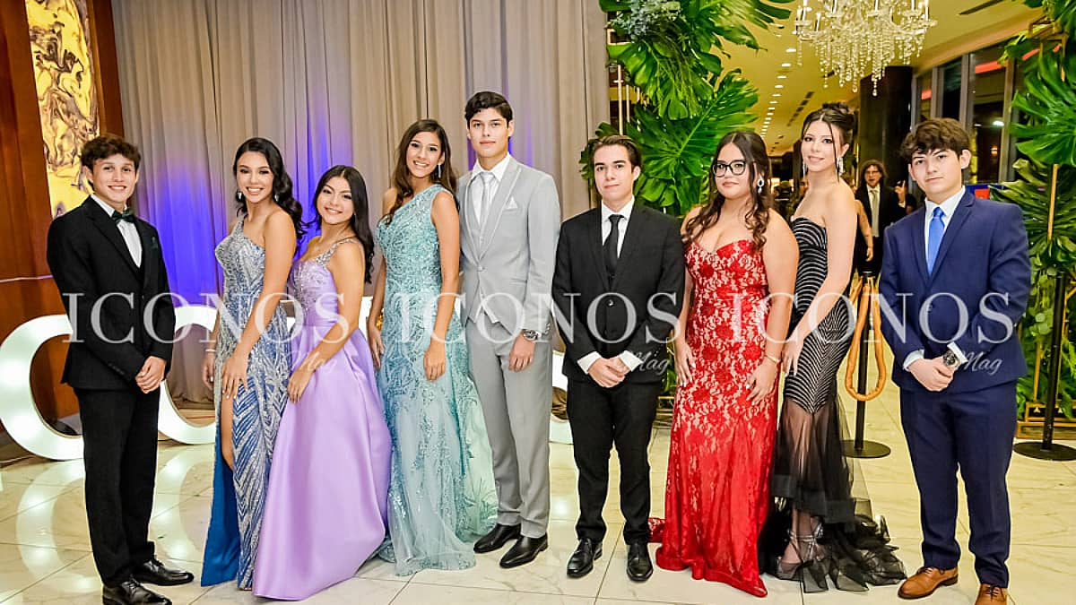 especial graduaciones 2024