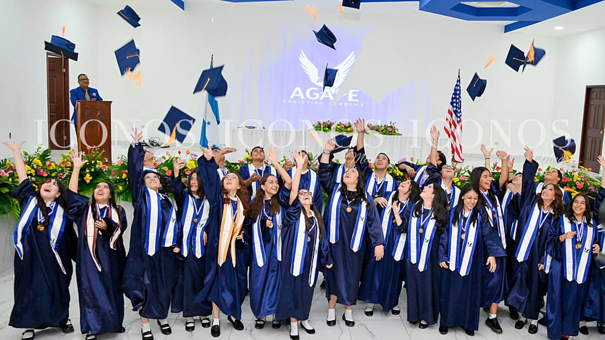 especial graduaciones 2024