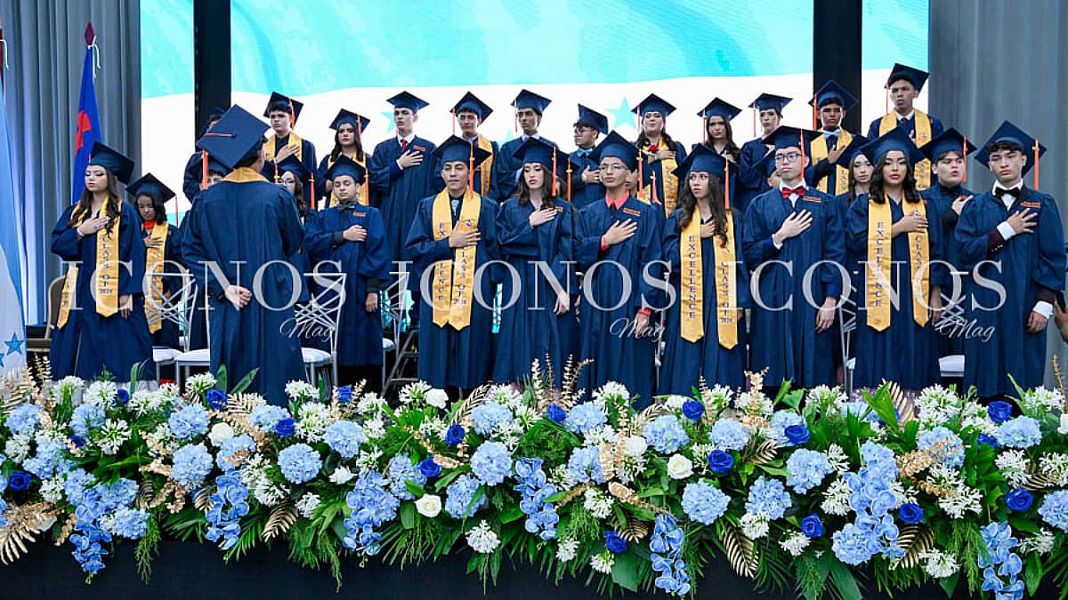 especial graduaciones 2024