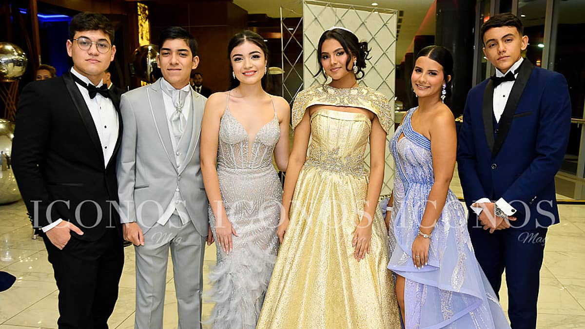 especial graduaciones 2024