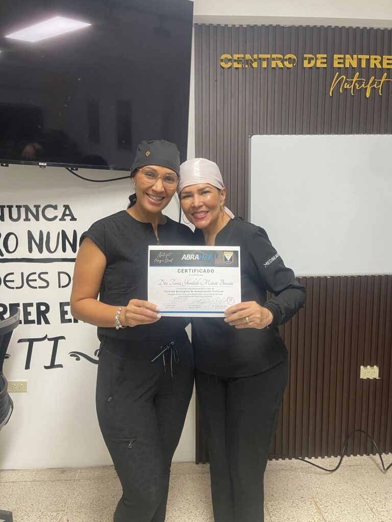 Tania-Matute-oradora-Congreso-Continental-nutricion-estetica-2024-Brasil-4