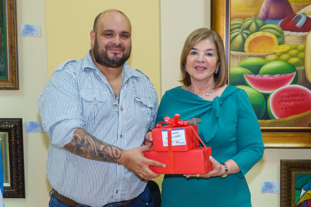 Convenio UCENM e instituto oficial polivalente Tiburcio Carías Andino