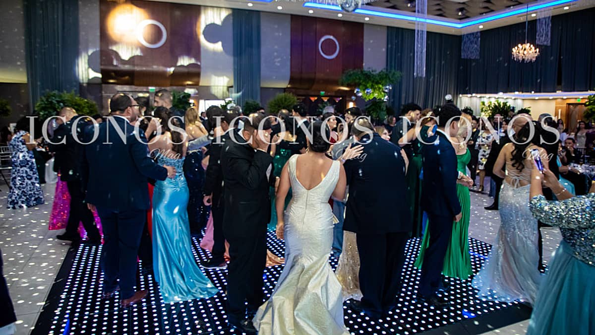 especial graduaciones 2024