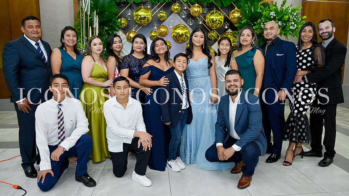 especial graduaciones 2024