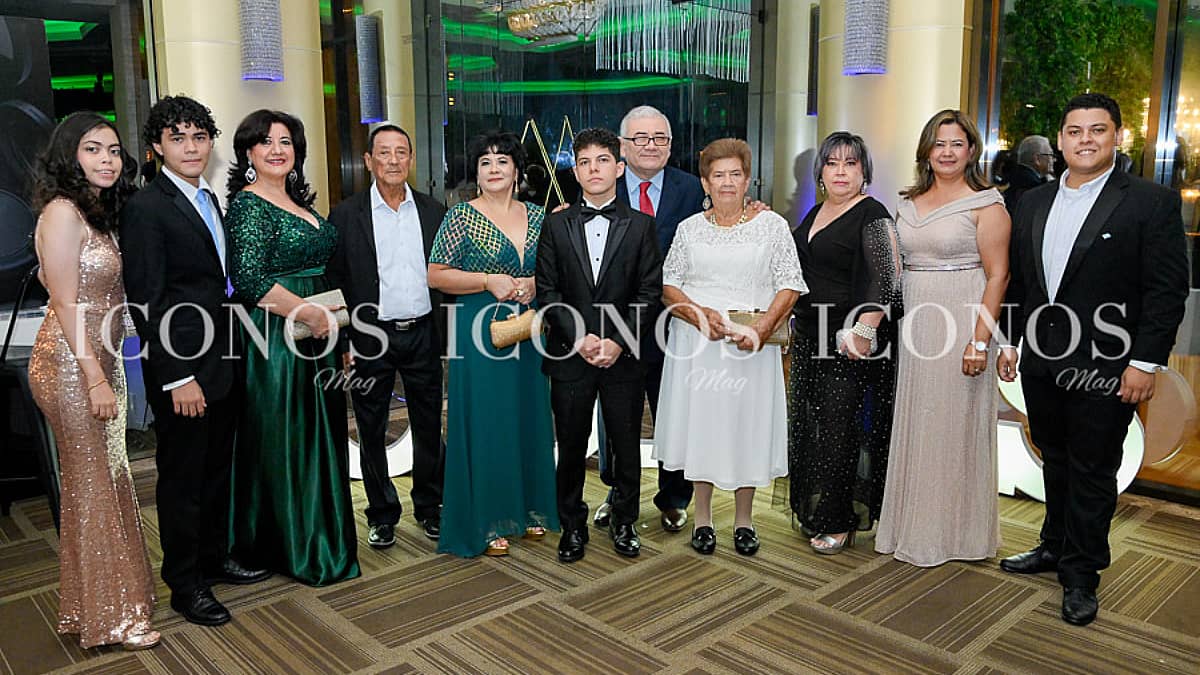 especial graduaciones 2024