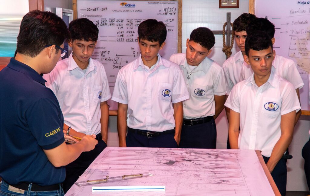 Visita instituto Técnico Morazán San Pedro Sula a UCENM