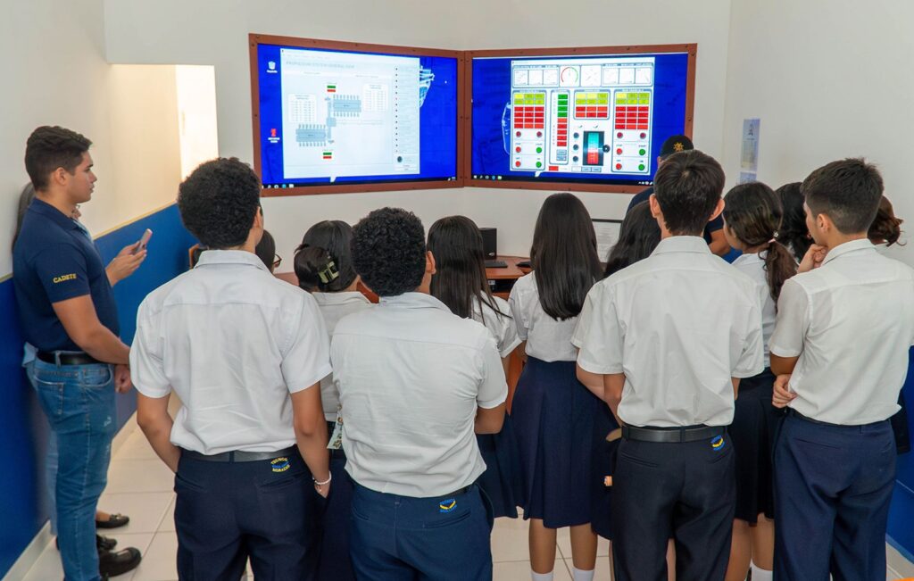 Visita instituto Técnico Morazán San Pedro Sula a UCENM