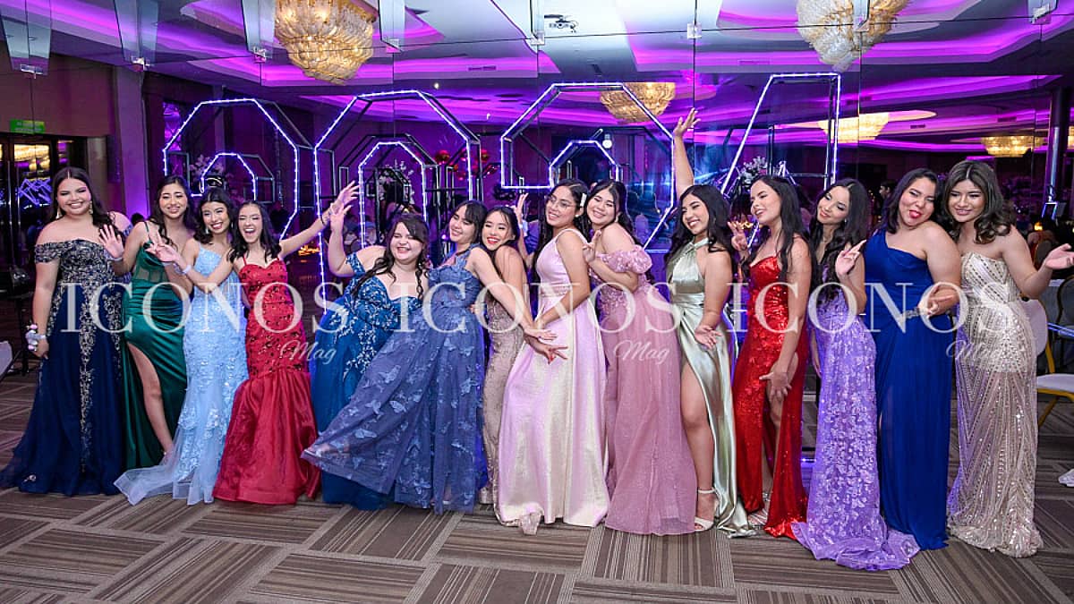 especial graduaciones 2024