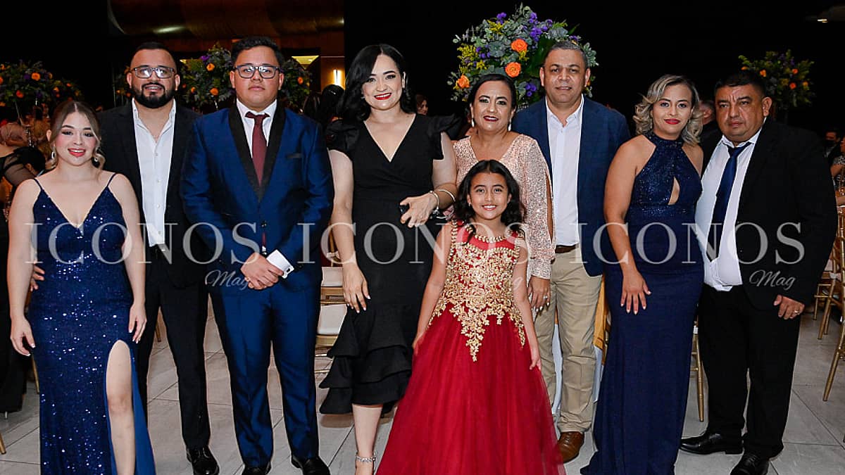 especial graduaciones 2024