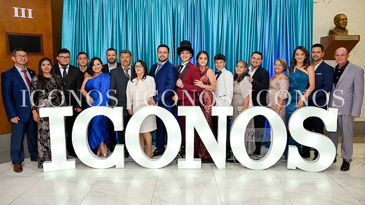 especial graduaciones 2024