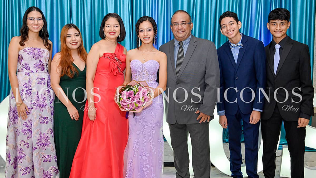 especial graduaciones 2024