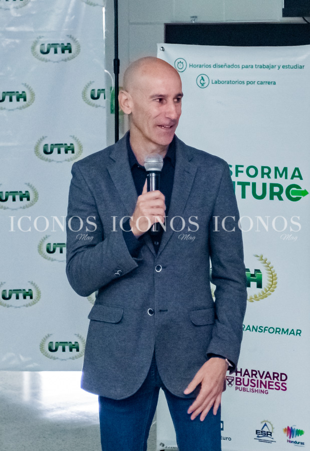 Alberto José Redondo Villa
