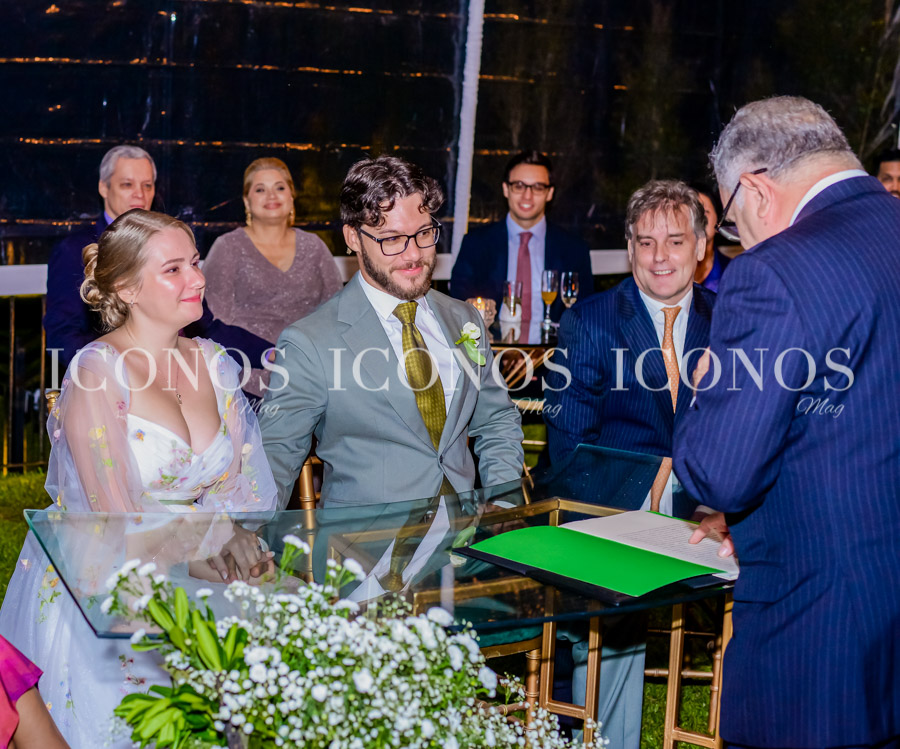 Boda de Inga Kokaia Orlova y Fabian Daniel Sierra Canales