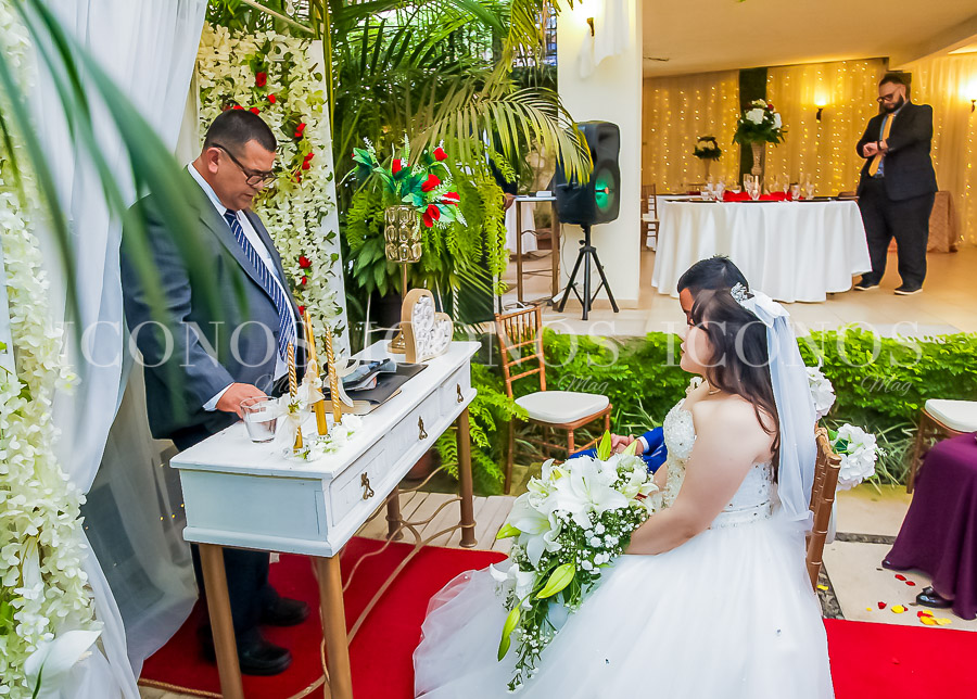 Boda Evelin Fabiola Oyuela Zúniga y Moisés Ariel Sánchez Calderón