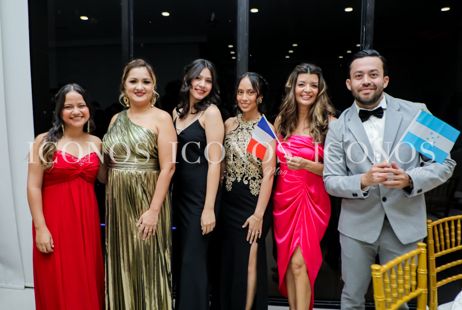 Yosseth Estefanía Paredes Paz y David Bernard Barthelemy