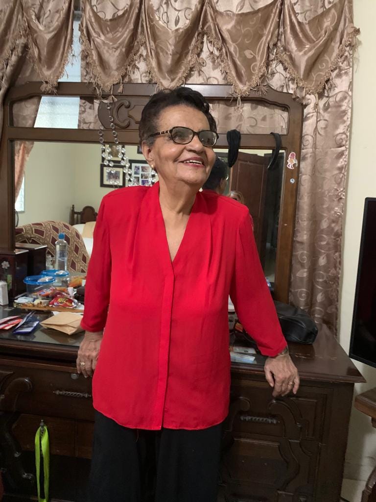 fallece elda urcina