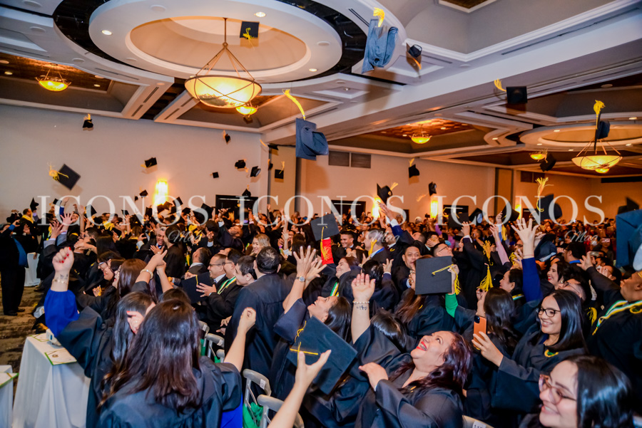 Primera graduación 2024 by UTH Tegucigalpa Honduras parte 3