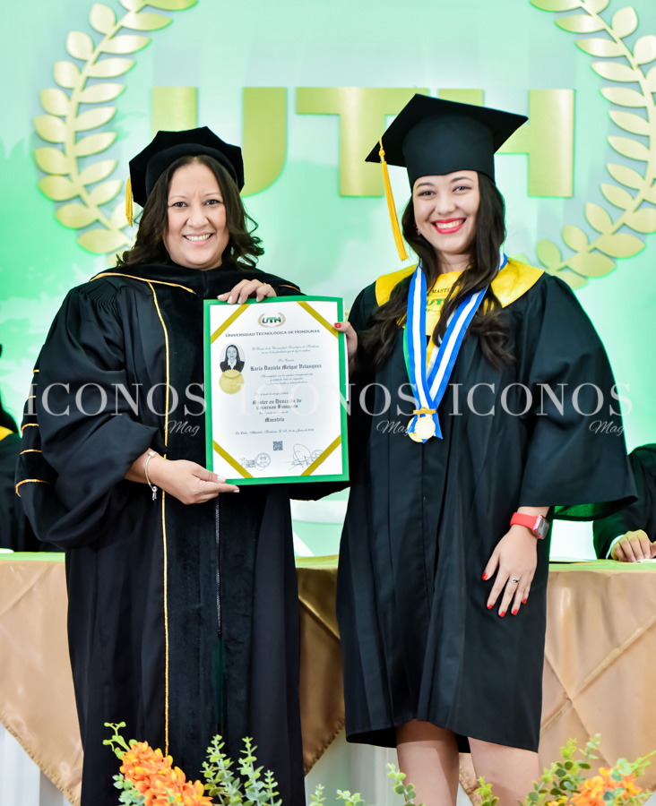 La 33 graduación UTH campus La Ceiba