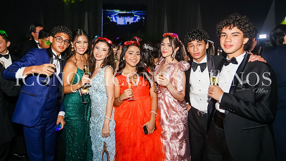 especial graduaciones 2024