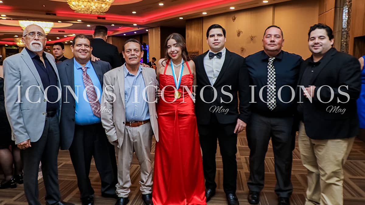 especial graduaciones 2024