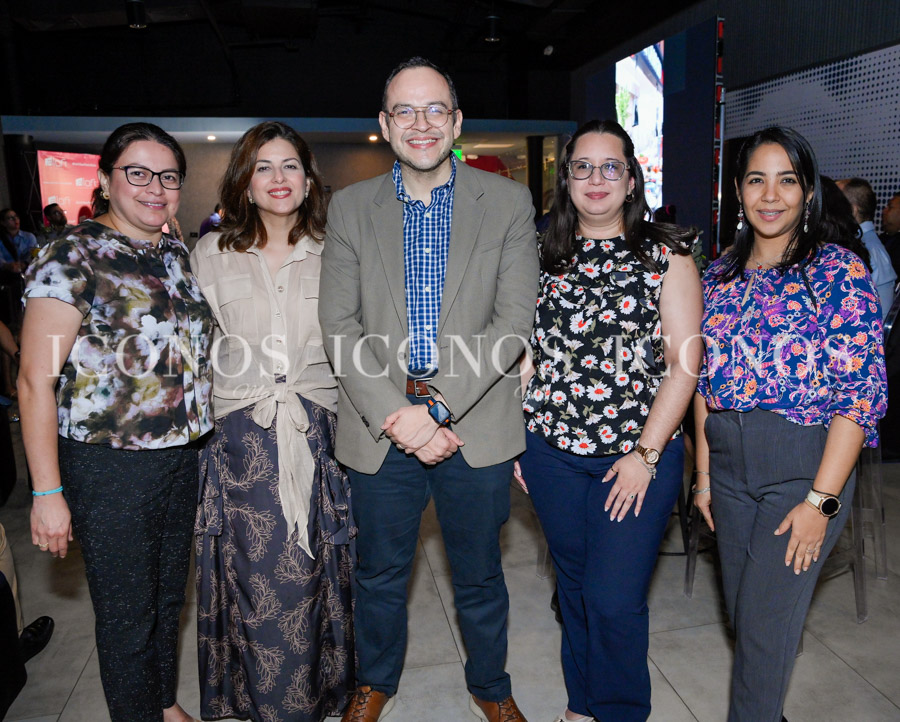 primer aniversario 2024 hotel aloft