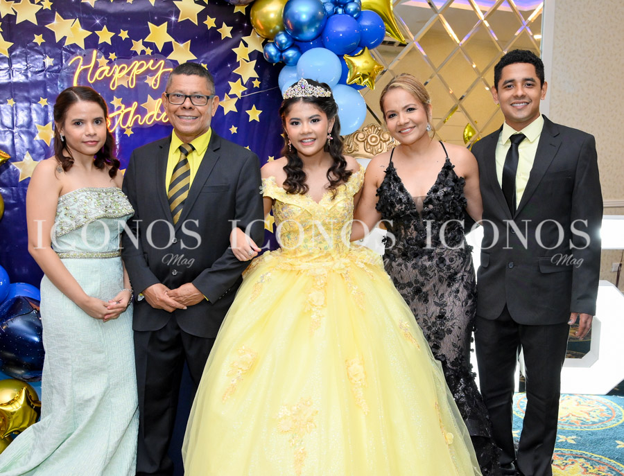 quince anos alondra sophia turcios avelar