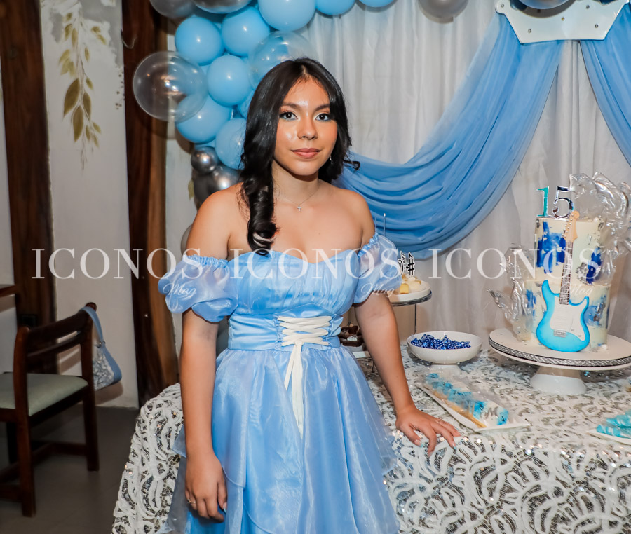 quince anos mhia cecilia mejia castellanos