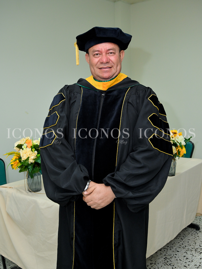 25 graduacion 2024 uth puerto cortes