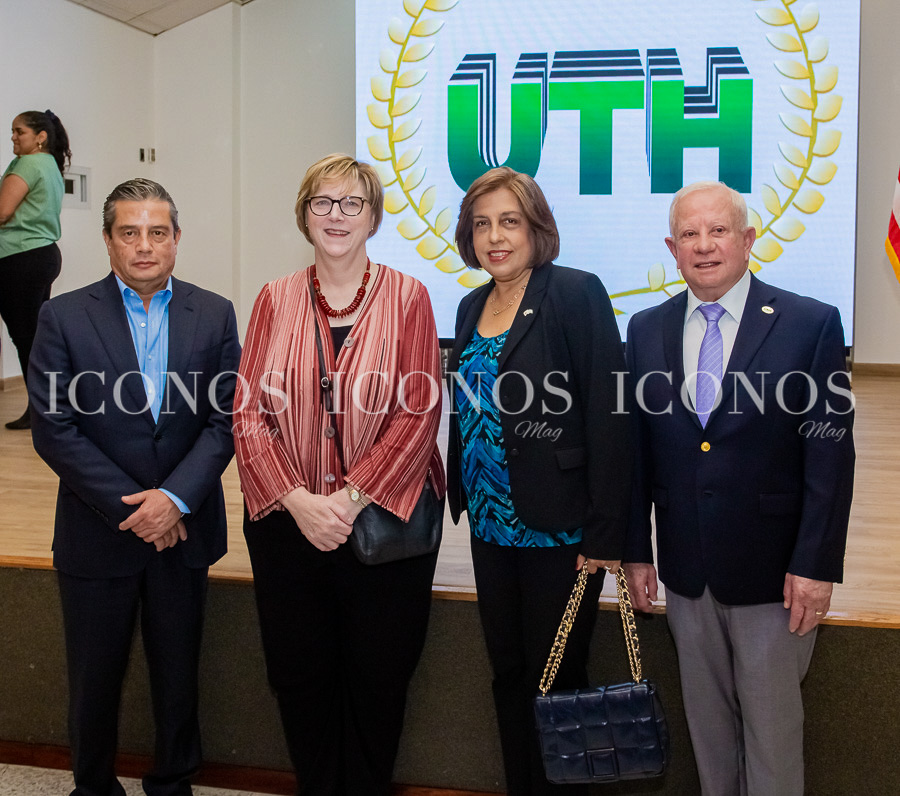 Lanzamiento academia para mujeres emprendedoras AWE 2024 by UTH