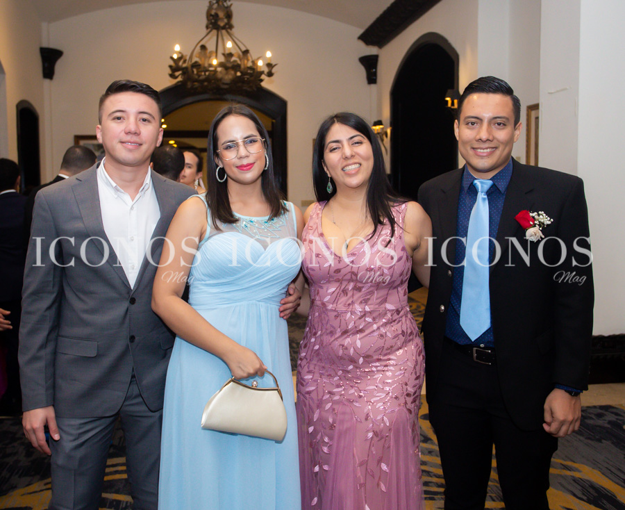 Laura Lucía Valladares Canales y Carlos Alberto Varela Lagos