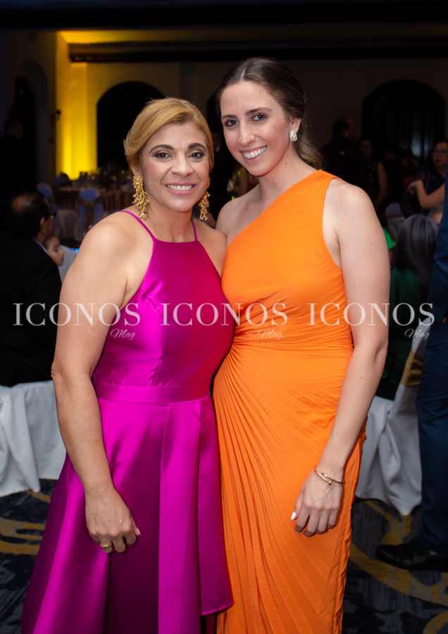 Laura Lucía Valladares Canales y Carlos Alberto Varela Lagos