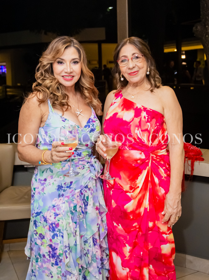 María del Pilar Colindres de Fuchs y Sebastian Fuchs