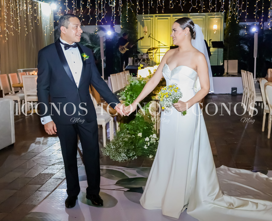 Boda Paola Alejandra Pineda Enamorado y Rafael Ángel Ferrera Chávez 1